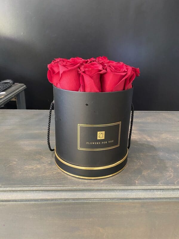 15 Small Black Box Red Roses