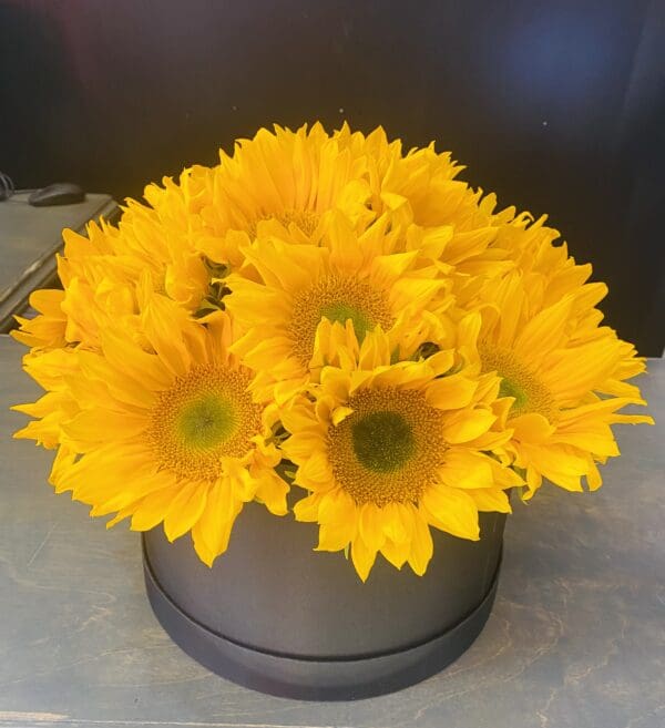 20 Black Round Box with Sunflowers - Image 2