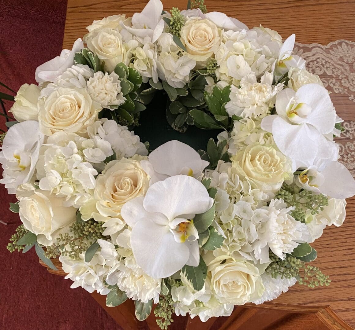 A bundle of various white flowers