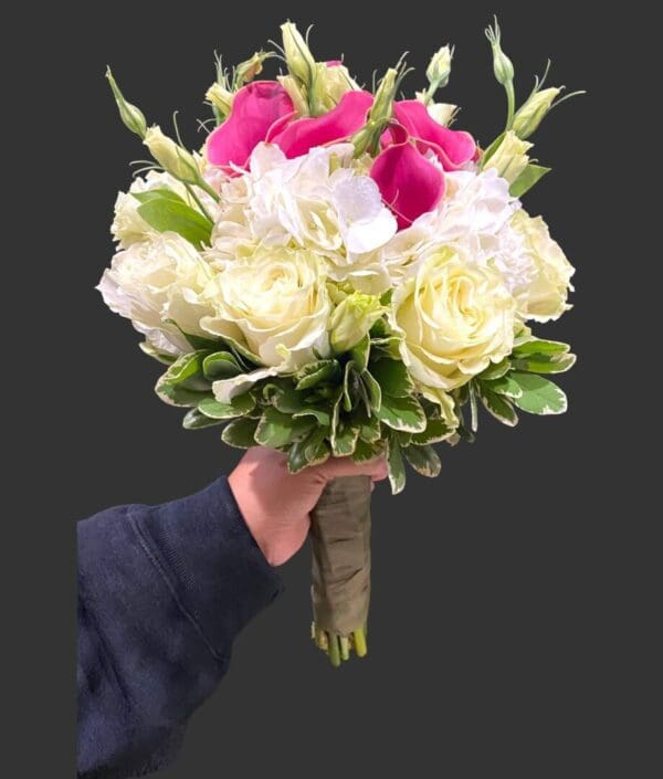 Picture of Bridal Bouquet Classic Radiant