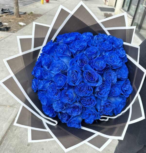 50 Blue Rose Bouquet