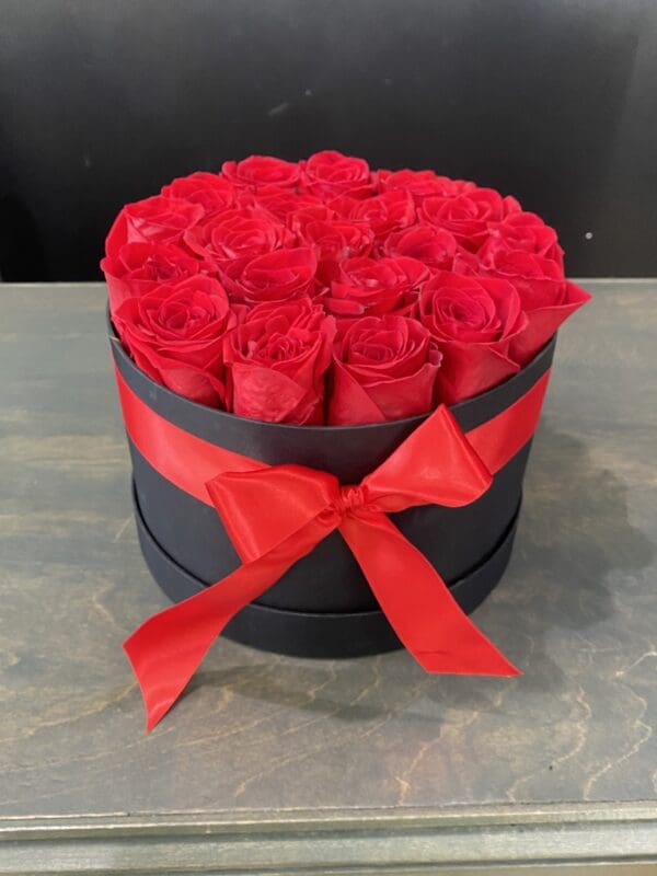 Red Roses in Black Box - Image 2