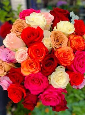 ASSORTED ROSES BOUQUET