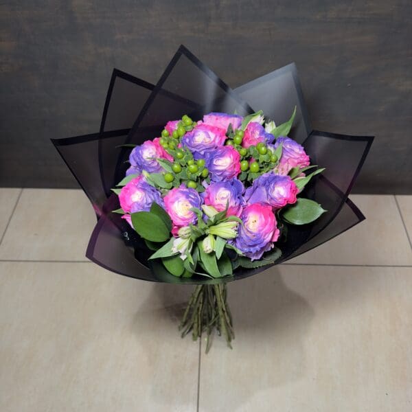 12 PAYASITOS PREMIUM ROSES BOUQUET - Image 4