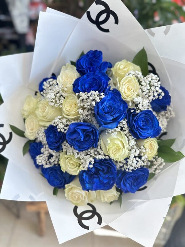 24 Blue & White Rose Bouquet Wrapped - Image 3