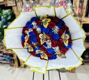 24 SPLENDOR BLUE-RED ROSES BOUQUET